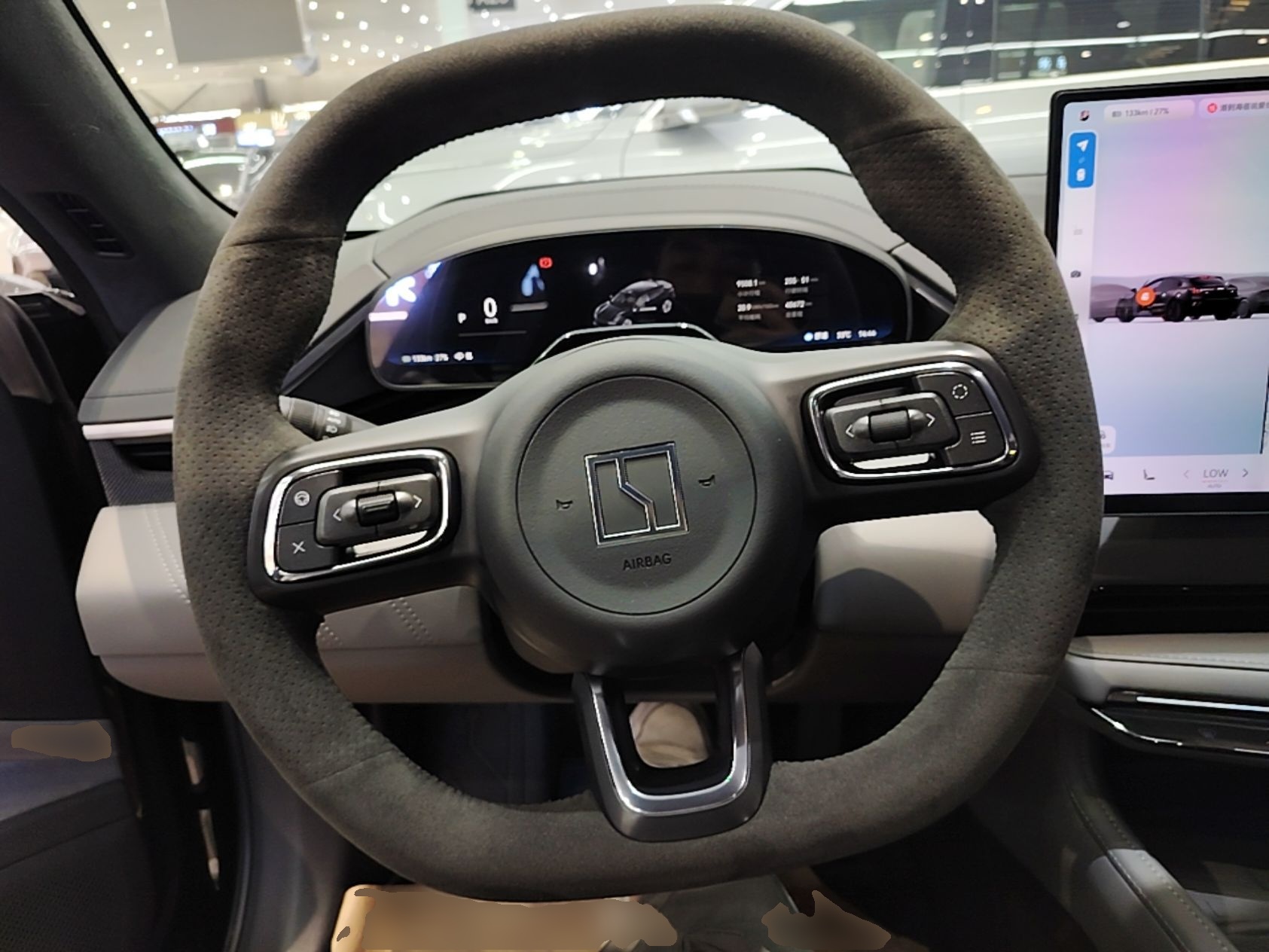 Zeekr 001 2024 YOU Edition 100 kWh All-Wheel Drive — снимка 13