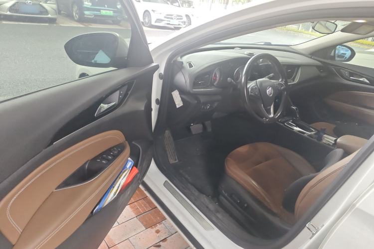 Used Buick Regal 2017 20T Elite Edition Driver Seat