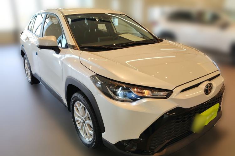 Used Toyota FRONTLANDER 2022 2.0L CVT Elite Edition Front Right 45 Deg