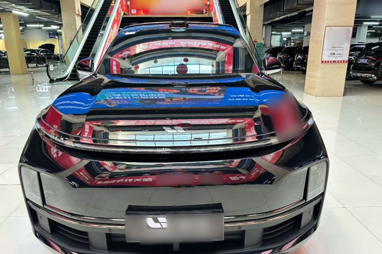 Used Li Auto L8 2024 Pro Model
