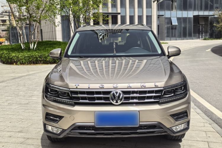 Used Volkswagen Tiguan L 2018 380TSI Automatic All-Wheel Drive Luxury Edition Exterior 1