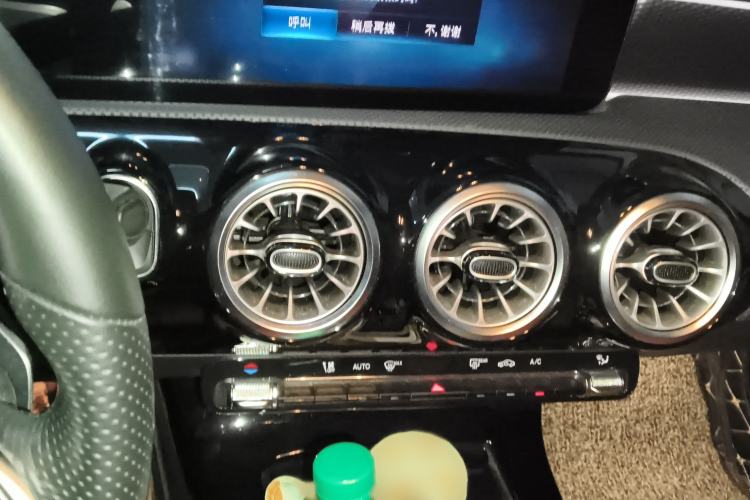 Used Mercedes-Benz A-Class 2022 Revised Version A 200 L Sport Sedan Fashionable Style