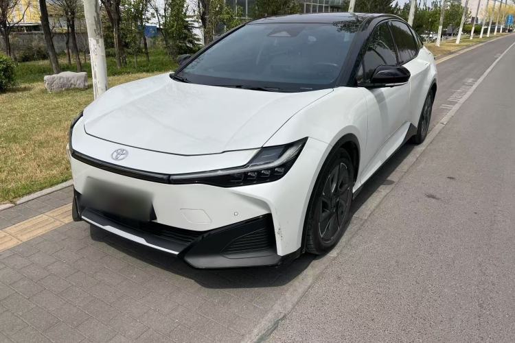 Used Toyota bZ3 2023 616 km Long-Range Premium