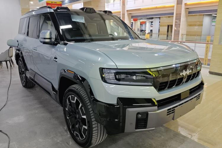 Used Formula Leopard Leopard 8 2025 Smart & Brave Flagship Edition 7 Seats