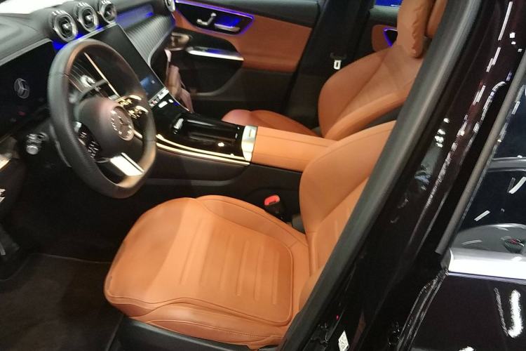 Used Mercedes-Benz GLC 2023 Facelifted GLC 300 L 4MATIC Luxury Version 5 Seats