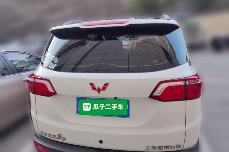Used Wuling Hongguang S3 2019 1.5L Manual Standard Version China VI Standard Rear