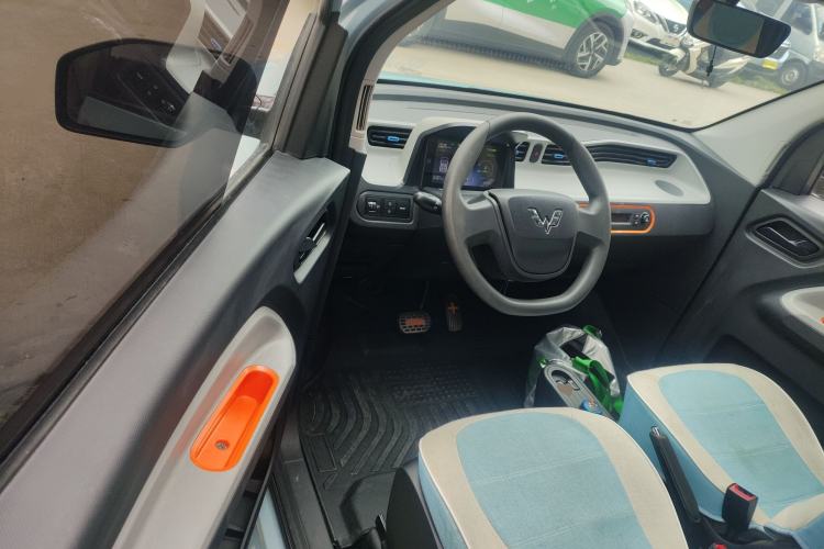 Used Wuling Hongguang MINIEV 2020 Freedom Version Lithium Iron Phosphate Driver Seat