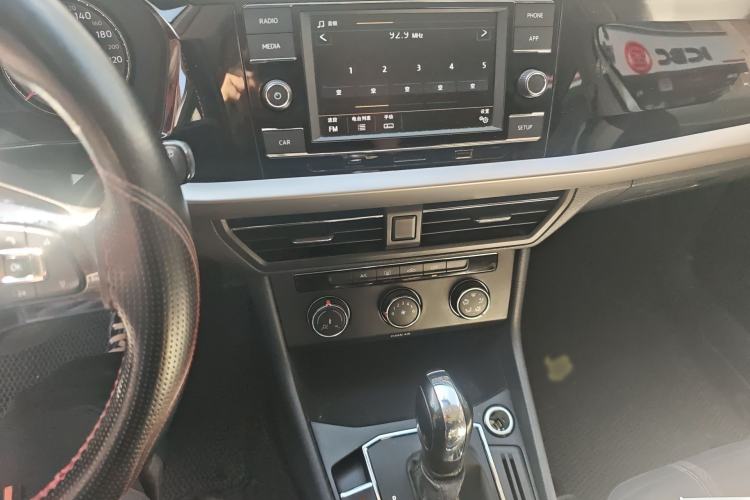 Used Volkswagen Lavida 2018 Hatchback 200TSI DSG Comfort Edition China V Standard Audio And AC Panel