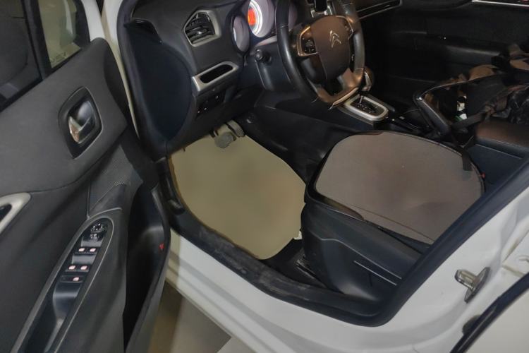 Used Citroen C4L 2014 1.8L Intelligent Drive Automatic Enjoyment Model
