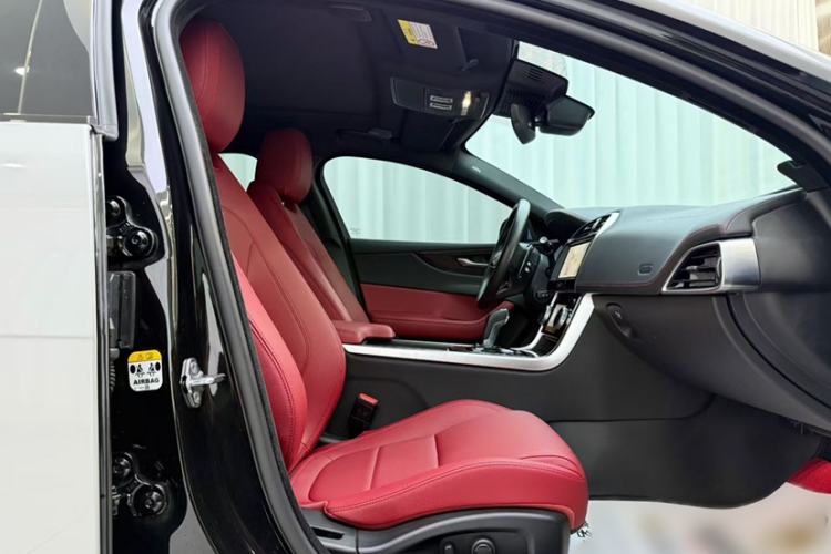 Used Jaguar XEL 2024 2.0T 250 PS R-DYNAMIC S Ebony Black Sport Edition
