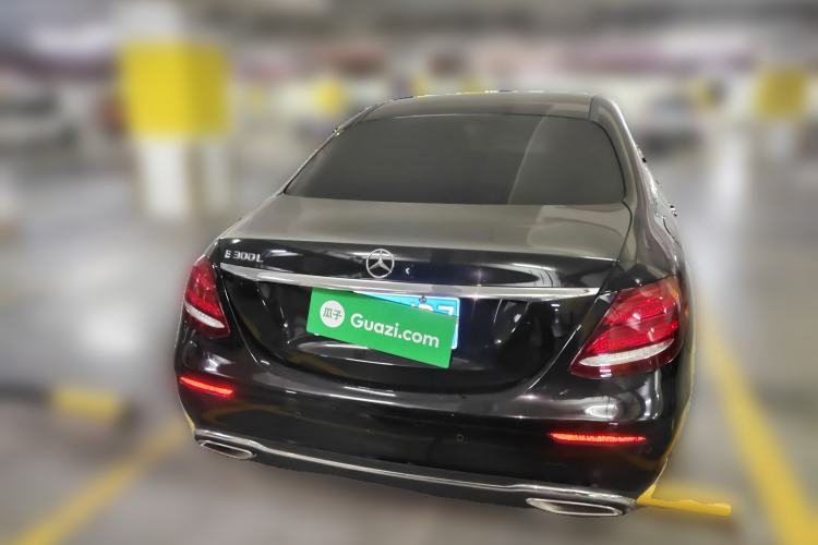 Used Mercedes-Benz E-Class 2019 E 260 L
