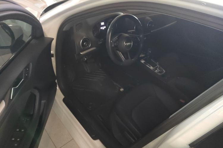 Used Audi A3 2019 Limousine 35 TFSI Ambition China V
