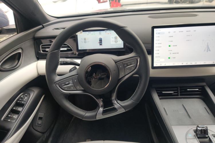 Used BYD Seal 06 New Energy 2025 DM-i Smart Drive 120KM Deluxe Model Steering Wheel