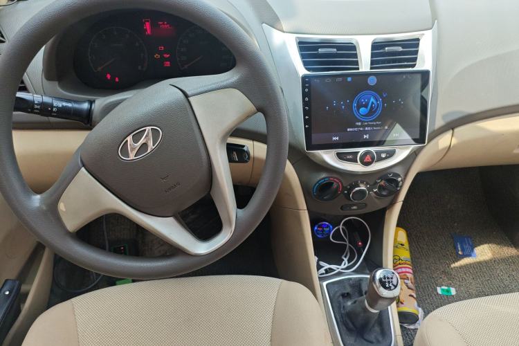 Used Hyundai Verna (older generation) 2010 Sedan 1.4L Manual Comfort GS
