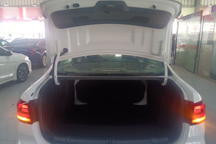 Used Volkswagen Lavida 2019 Lavida Start 1.5L Automatic Trendy Version China VI Standard Trunk