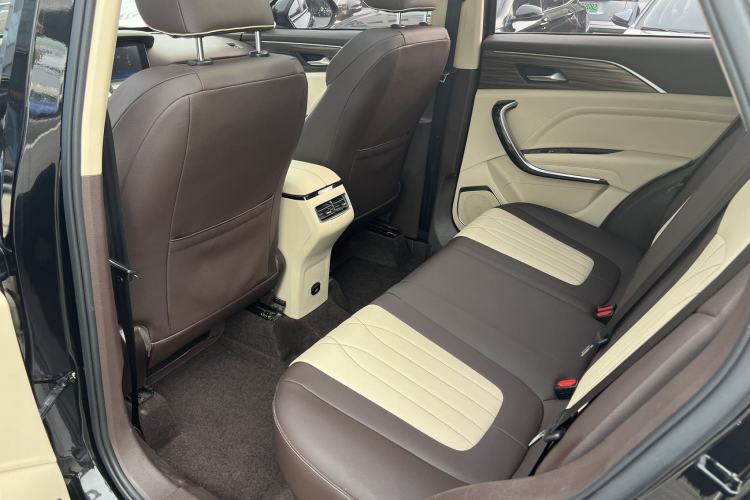 Used Bestune T77 2021 PRO 280 TID Automatic Luxury Model Interior 3