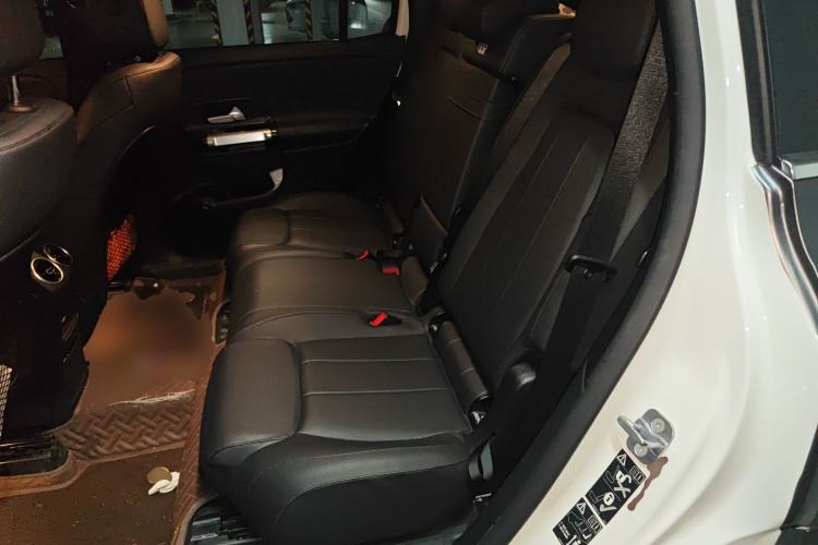 Used Mercedes-Benz GLB 2024 Refresh GLB 220 Fashion Edition Left Rear Seat