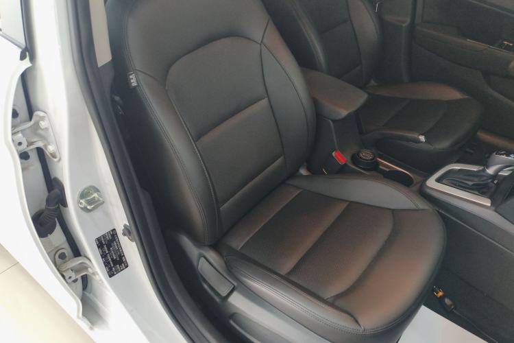 Used Hyundai Elantra (6th Generation / Lingdong) 2016 1.6L Automatic ZhiXuan – Elite Version Right Front Seat