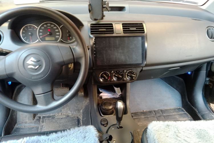 Used Suzuki Swift 2016 1.5L Automatic Fashionable Coolplay Edition
