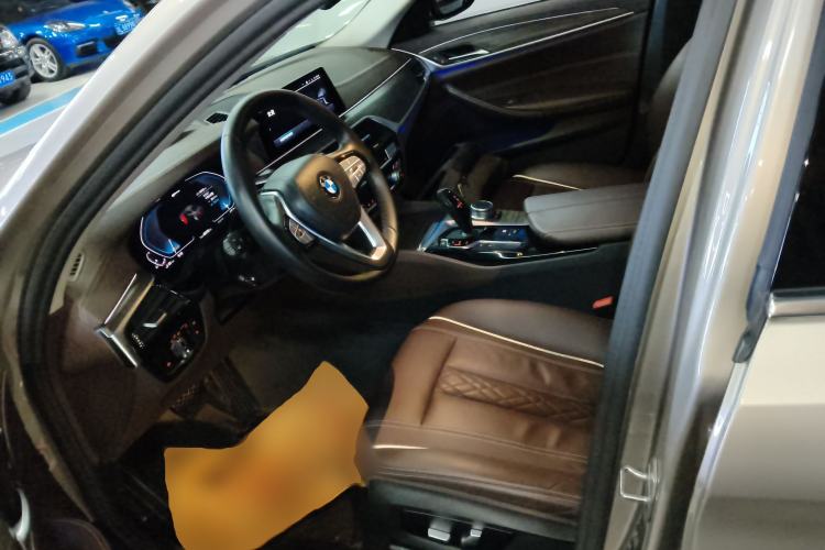 Used BMW 5 Series New Energy 2020 Mileage Upgrade Version 530Le Luxury Package Left Front Seat
