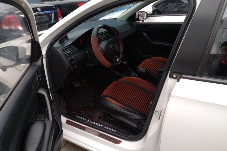 Used Volkswagen Santana 2018 1.5L Automatic Fashion Edition Driver Seat