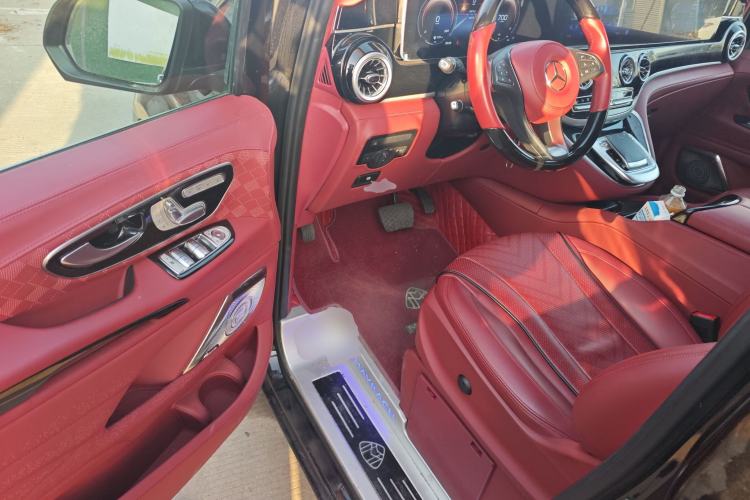 Used Mercedes-Benz Vito 2023 2.0T Elite Version 7 Seats
