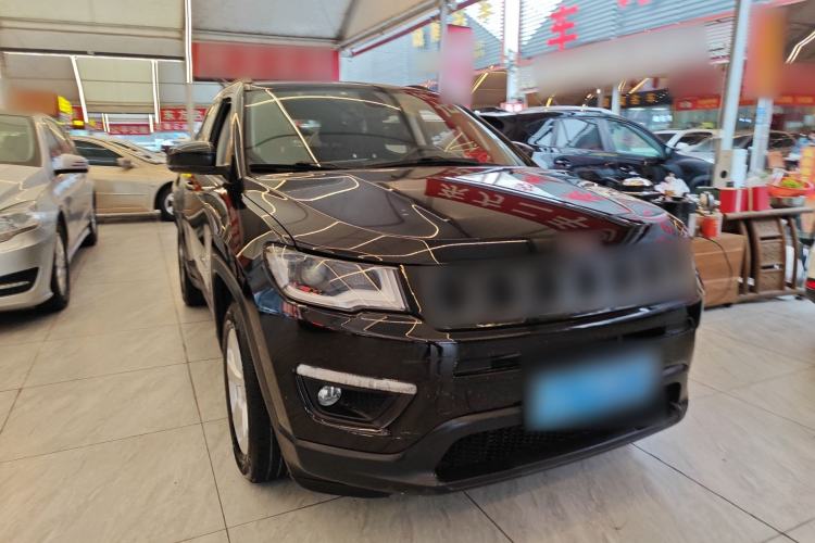 Used Jeep Compass 2017 200T Automatic Family Edition
