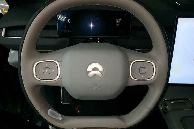 Used Nio ES8 2023 75 kWh Steering Wheel