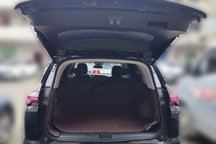 Used Buick Envision 2025 Encore Plus 28T Two-Wheel-Drive Platinum Edition
