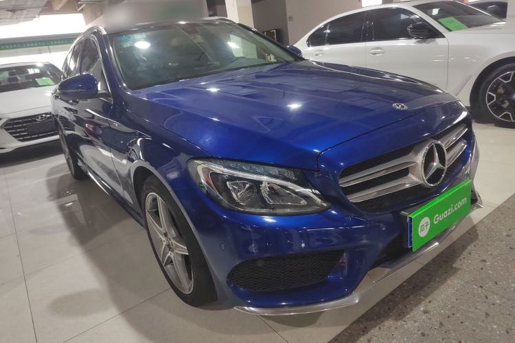 Used Mercedes-Benz C-Class 2018 C 200 Estate Front Right 45 Deg