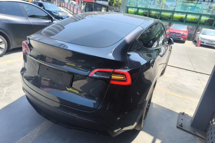 Used Tesla Model Y 2024 Rear-Wheel-Drive Version Rear Right 45 Deg