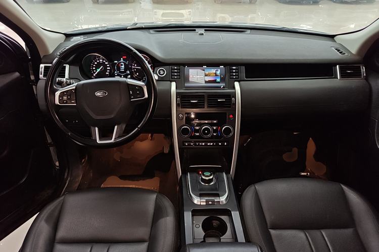 Used Land Rover Discovery Sport 2018 240 PS SE Version