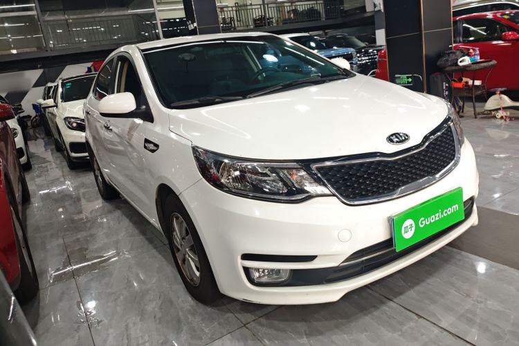 Used Kia K2 2015 Sedan 1.4L Automatic GLS Front Right 45 Deg