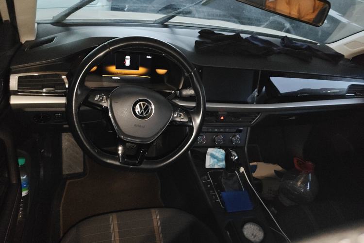 Used Volkswagen Lavida 2021 1.5L Automatic Vision Edition
