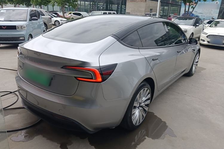 Used Tesla Model 3 2023 Rear-Wheel-Drive Version
