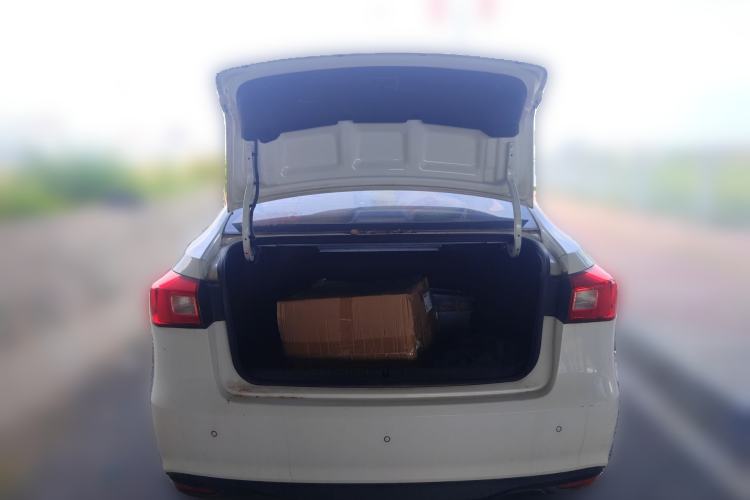 Used Roewe 360 2015 1.5L Automatic Luxury Edition
