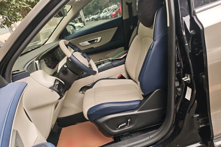 Used Dongfeng Aeolus Huge 2022 Mach Dual-Motor 1.5T MHD Dare-to-Dream Edition