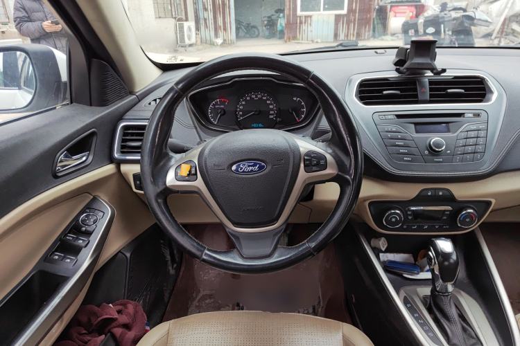Used Ford Escort 2015 1.5L Automatic Fashion Model Steering Wheel