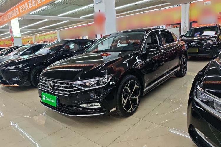 Used Volkswagen Magotan 2023 2 Million Units Commemorative Edition 330TSI DSG Luxury Version