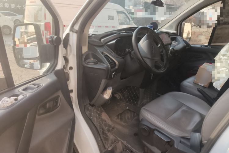 Used Ford Transit 2019 2.0T Diesel Multi-Purpose Commercial Vehicle Short Wheelbase Low Roof 6-Seater China VI Standard