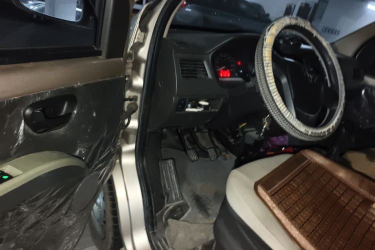 Used Wuling Rongguang 2019 1.2L S Van Standard Model with 5 Seats Driver Seat