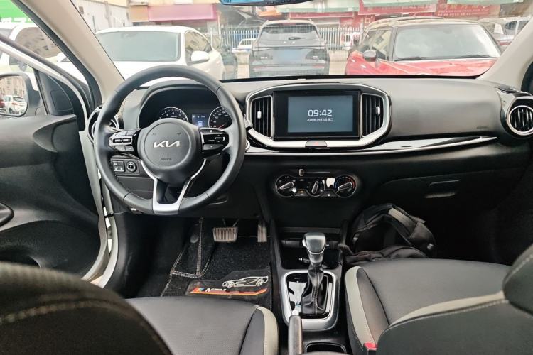 Used Kia kx1 Stonic 2021 1.4L CVT Fun Edition