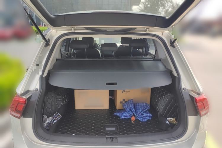 Used Volkswagen Tiguan L 2018 330TSI Automatic Two-Wheel Drive Luxury Edition Trunk