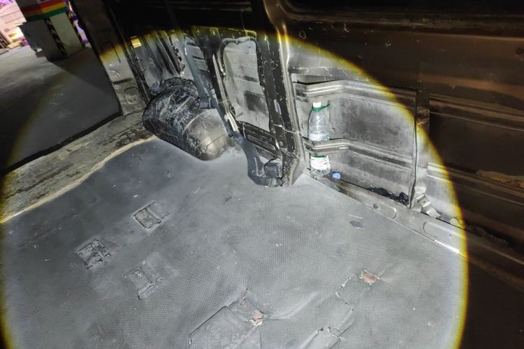 Used Foton Scenic G5 2020 2.0L Long-Wheelbase Flat-Roof 6-Seater Multi-Purpose Passenger Vehicle 1TZS Left Rear Seat