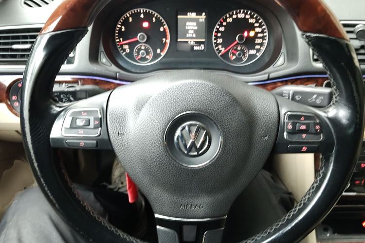 Used Volkswagen Passat 2011 2.0 TSI DSG Ultimate Edition
