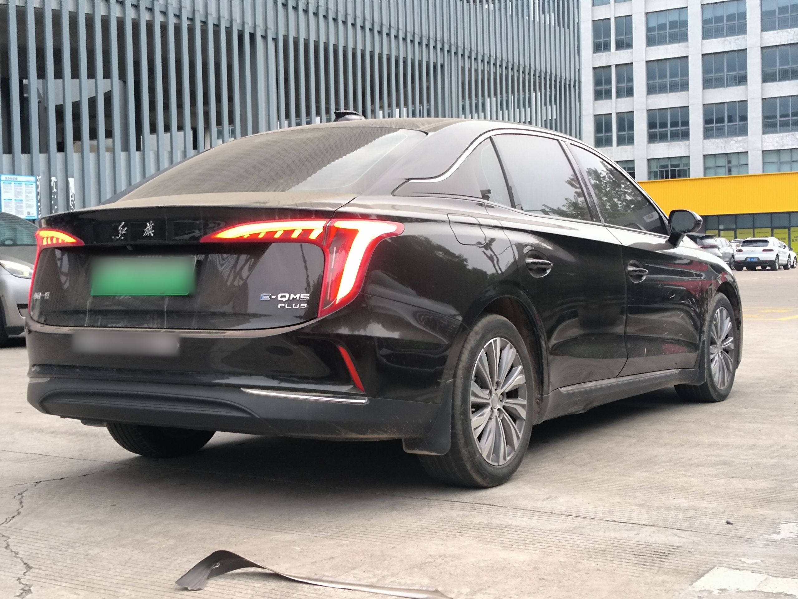 Hongqi E-QM5 2023 560km PLUS — снимка 8