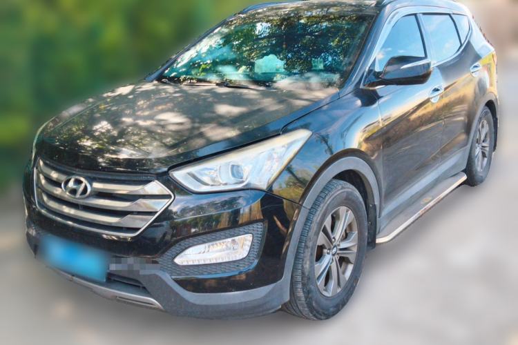 Used Hyundai Santa Fe 2015 2.0T Automatic Two-Wheel Drive Smart Version 5 Seats
