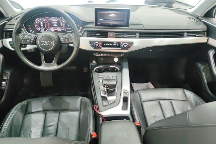 Used Audi A4L 2019 40 TFSI Fashion Edition China VI Emission Standard
