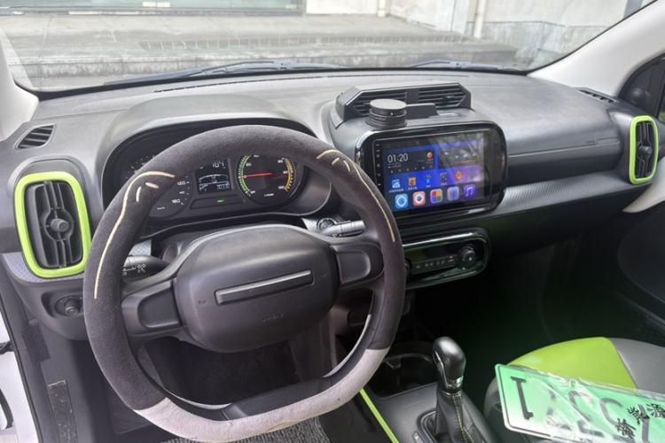 Used Roewe Clever 2021 302 km New Four-Seater Super-Efficient Version