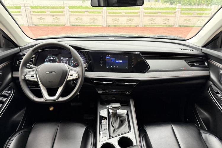 Used CHANGAN OSHAN X7 PLUS 2022 1.5T Blue Whale Edition Automatic Luxury Version Interior 2